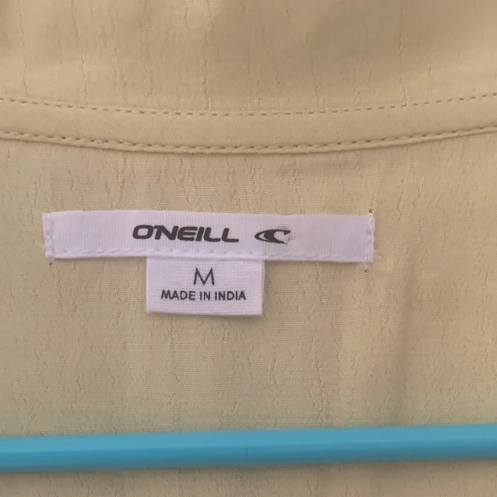 O'Neill Soft Yellow Button-Down Shirt - Picture 2 of 3
